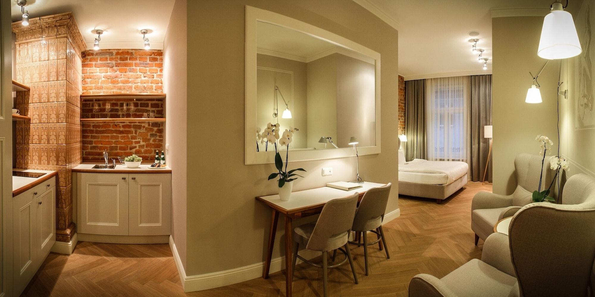 Bracka 6 Apartahotel