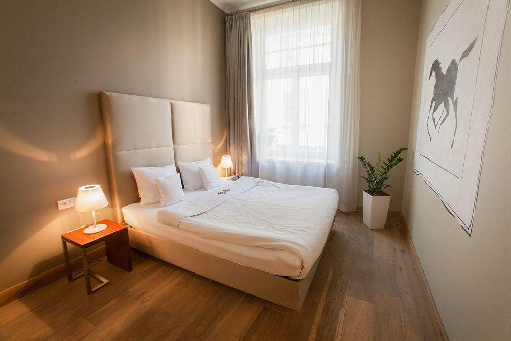 Bracka 6 Apartahotel 4*